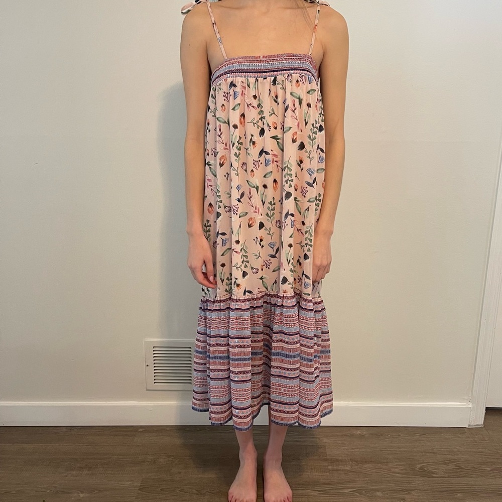 Aqua (Bloomingdale’s) MIDI/ Maxi pink floral design dress